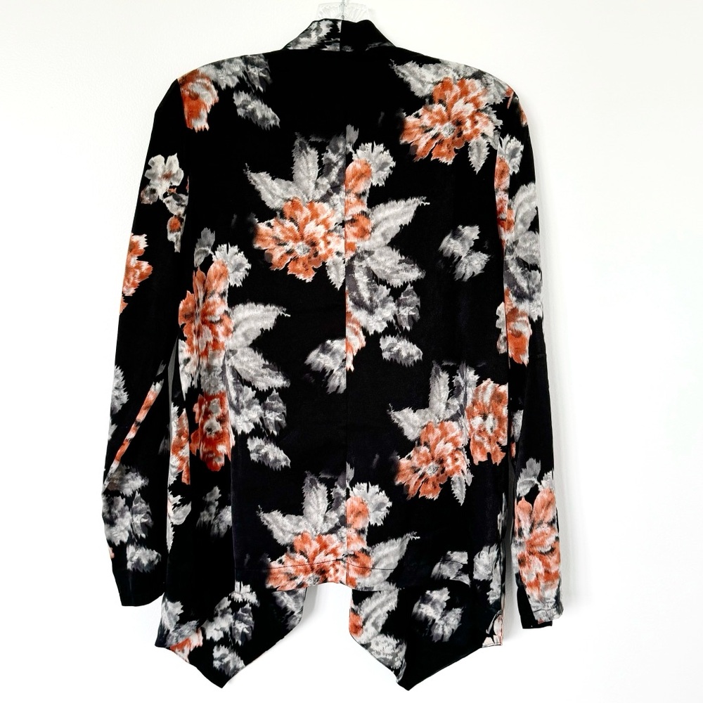 ASTR Black Floral Print Blazer Size Medium - Picture 2 of 4